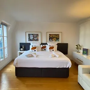 https://pompidou-rue-simon-le-franc-4-places.fr-paris.fr