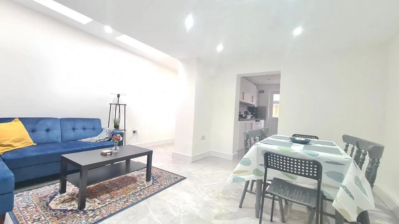 Spacious Room In Manor Park London United Kingdom