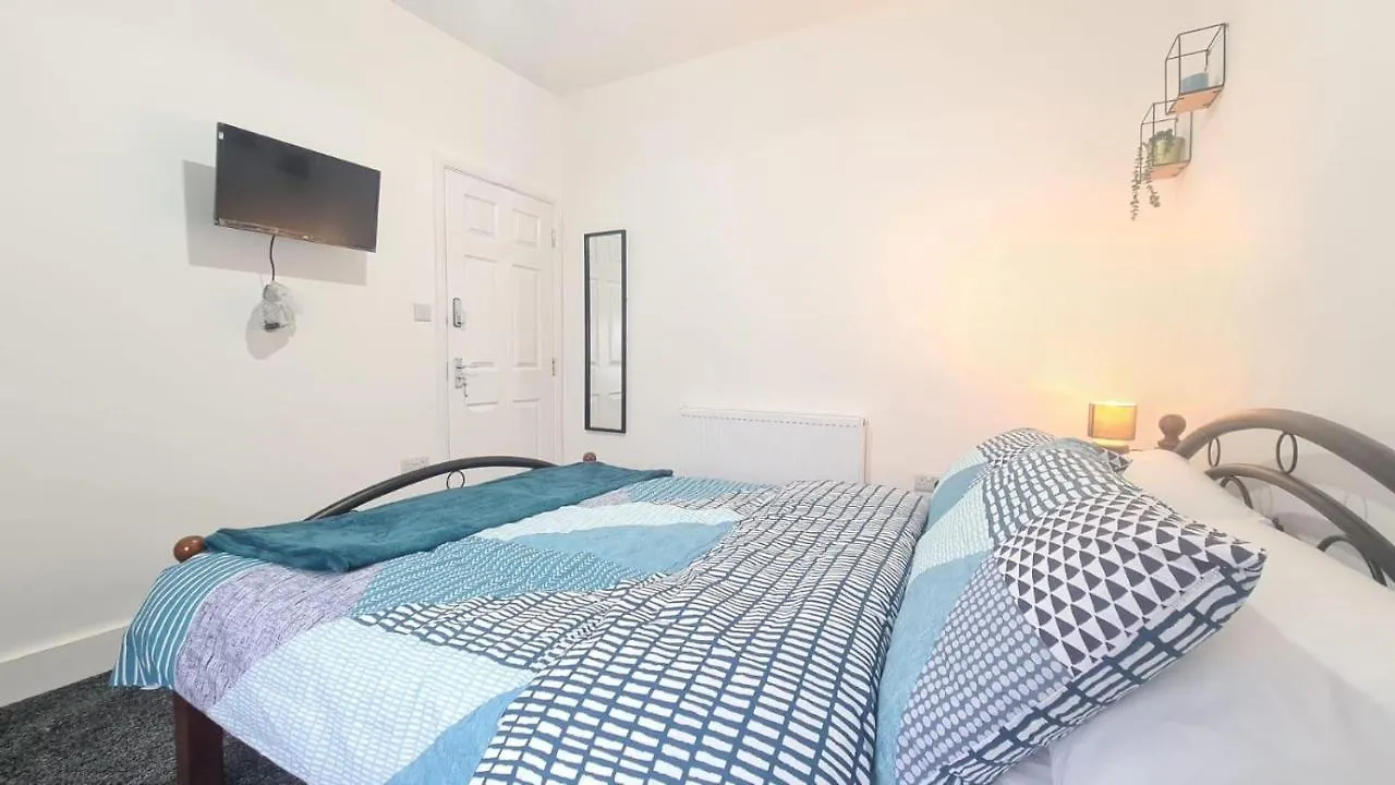 Homestay Spacious Room In Manor Park London