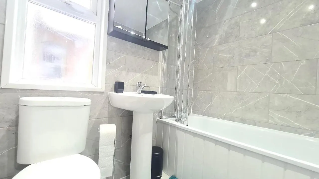 Homestay Spacious Room In Manor Park London United Kingdom